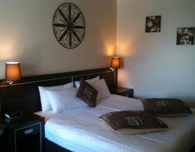Golden West Motor Inn - Your Accommodation 3