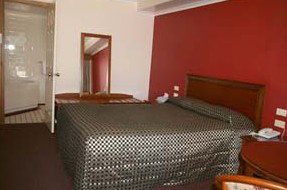 Queensgate Motel - Your Accommodation 3