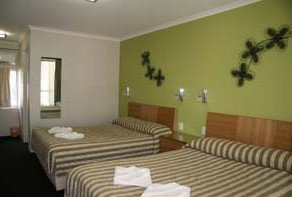 Queensgate Motel - Your Accommodation 4