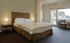 Lorne Hotel - Your Accommodation 1