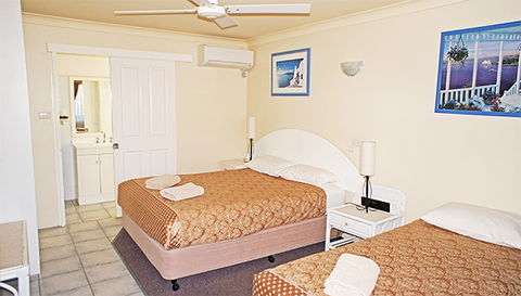 City Centre Motel - Your Accommodation 1