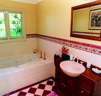 Frieda's Cottage - Your Accommodation