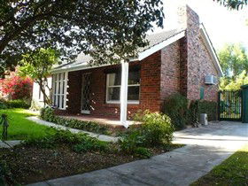 Langman Cottage - Your Accommodation 0