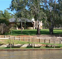 Roonka Riverfront Cottages