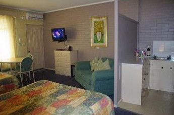 Lake View Motel - Your Accommodation 6