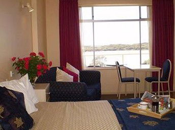 Lake View Motel - Your Accommodation 8