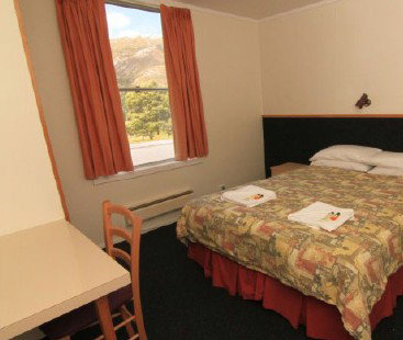 Lake Pedder Chalet - Your Accommodation 5