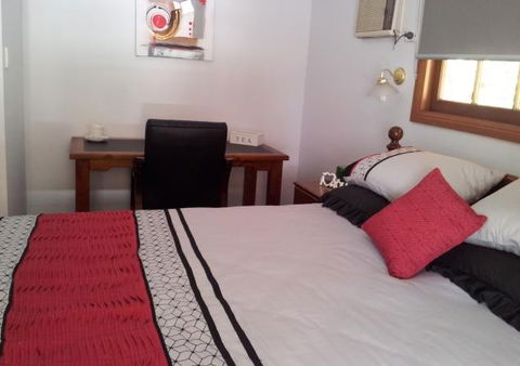 B & B On Sunrise - Your Accommodation 4