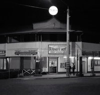 Burnett Hotel - Your Accommodation