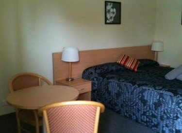 Golden Guitar Motor Inn - Your Accommodation 2