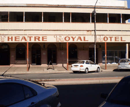 Theatre Royal Hotel - Your Accommodation