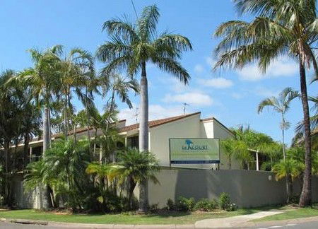 Le Court Villas - Your Accommodation 0