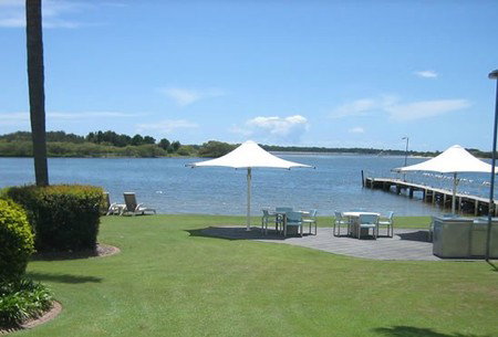 Moby Dick Waterfront Resort Motel - Your Accommodation 2
