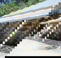 Mount Bryan Hotel - Your Accommodation