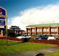 Taylors Lakes Hotel - Your Accommodation