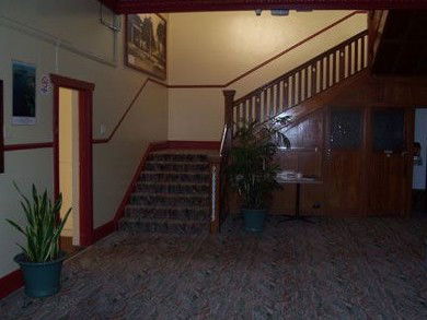 Crown Hotel Motel - Your Accommodation 3