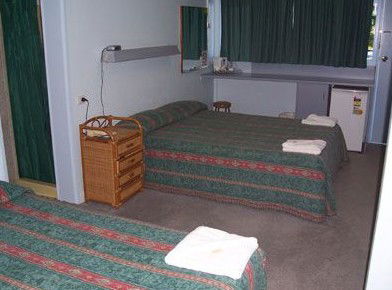 Crown Hotel Motel - Your Accommodation 4