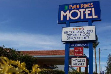 Twin Pines Motel - Your Accommodation 3
