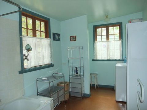 VARUNA - Your Accommodation 8