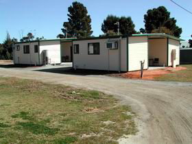 Pinnaroo Cabins - Your Accommodation 0