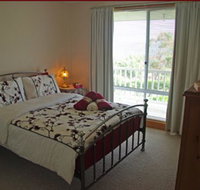 Sunsets Cottage - Your Accommodation