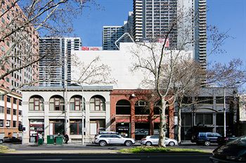 Ibis Melbourne Little Bourke Street - Your Accommodation 5