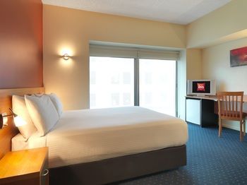 Ibis Melbourne Little Bourke Street - Your Accommodation 12