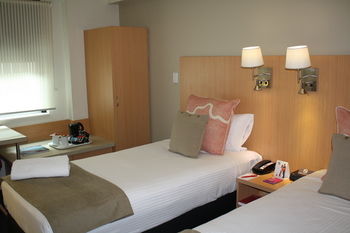 Ibis Sydney World Square - Your Accommodation 20