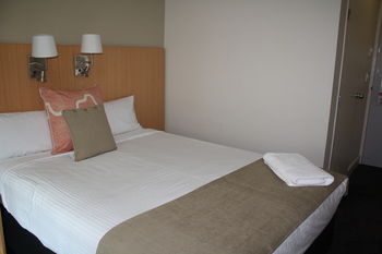 Ibis Sydney World Square - Your Accommodation 22