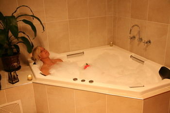 Lavender House B&B - Your Accommodation 0