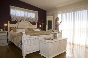 Lavender House B&B - Your Accommodation 2