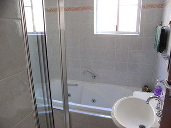 Lavender House B&B - Your Accommodation 9
