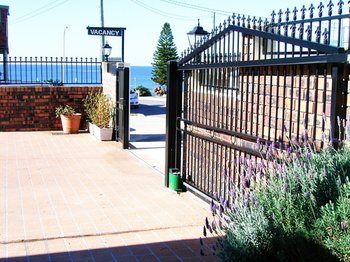 Lavender House B&B - Your Accommodation 21