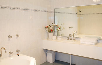 Tumut Valley Motel - Your Accommodation 13