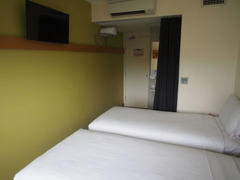 Ibis Budget Sydney Olympic Park - Your Accommodation 12