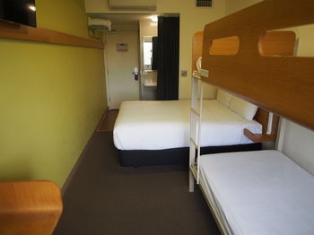Ibis Budget Sydney Olympic Park - Your Accommodation 14