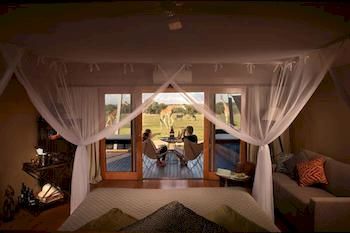 Zoofari Lodge, Taronga Western Plains Zoo - Your Accommodation 0