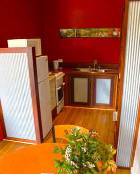 Valley Farm Vineyard Cottages - Your Accommodation 7