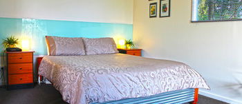 Valley Farm Vineyard Cottages - Your Accommodation 16