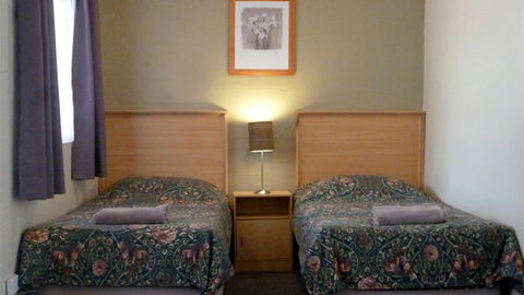 BEST WESTERN Balan Village Motel Nowra - Your Accommodation 9