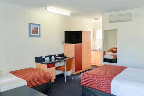 BEST WESTERN Boulevard Lodge - Your Accommodation 13