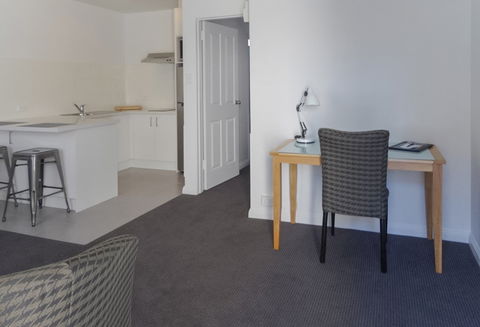 BEST WESTERN Fawkner Airport Motor Inn And Serviced Apartments - Your Accommodation 2