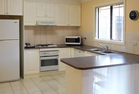 BEST WESTERN Fawkner Airport Motor Inn And Serviced Apartments - Your Accommodation 4