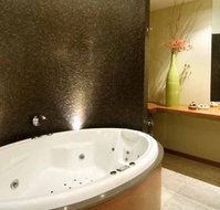 Hepburn Spa Pavilions - Saffron - Your Accommodation