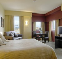 Comfort Inn  Suites City Views - Your Accommodation