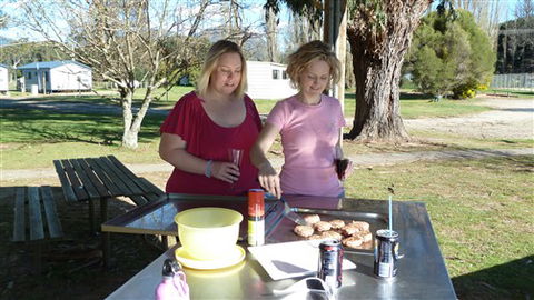 BIG4 Taggerty Holiday Park - Your Accommodation 5