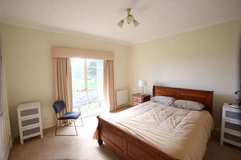 Farm Accommodation - Your Accommodation 9
