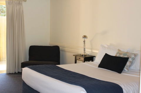 Fairways Resort - Your Accommodation 1