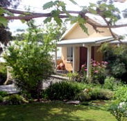 Kemeys Mountain Hideaway