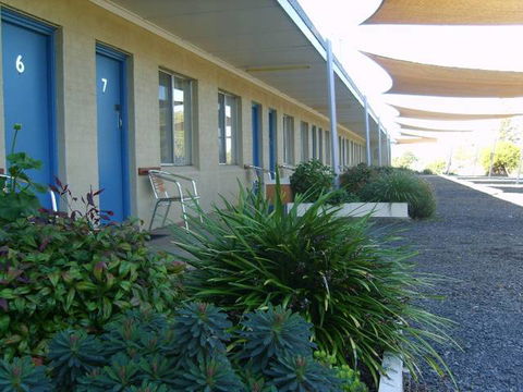 Valley View Motel - Your Accommodation 4